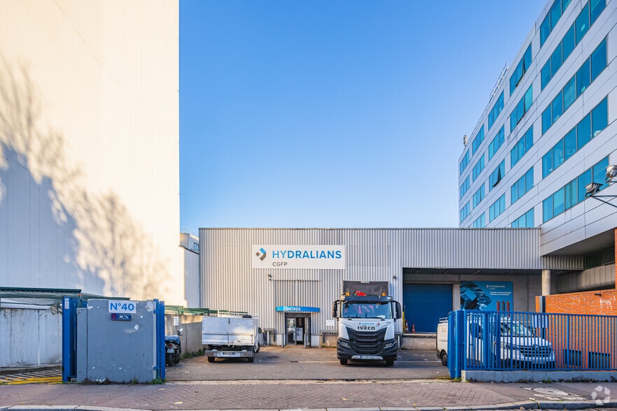 40 Rue Du Professeur Gosset, Saint-Ouen for lease - Building Photo - Image 3 of 7