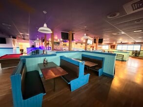 5769 State Hwy 303 NE, Bremerton, WA for lease Interior Photo- Image 1 of 11