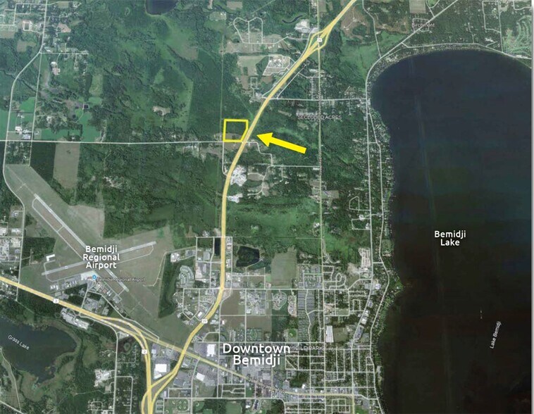 1609 Balsam Rd NW, Bemidji, MN à vendre - Photo du bâtiment - Image 3 de 7