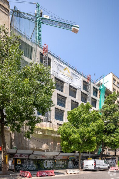 Carrer de Fontanella, 9, Barcelone, Barcelona à louer - Photo du bâtiment - Image 2 de 5