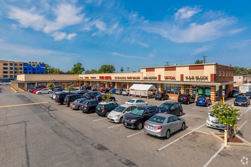 10504-10520 Connecticut Ave, Kensington, MD for lease - Building Photo - Image 2 of 4