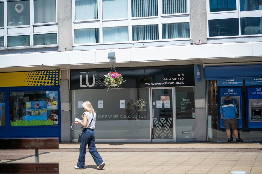 20 West Walk, Yate for lease - Building Photo - Image 2 of 12
