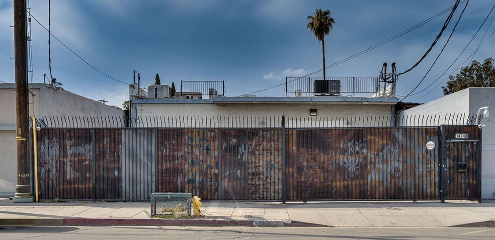 14748 Keswick St, Van Nuys, CA for sale - Building Photo - Image 2 of 27