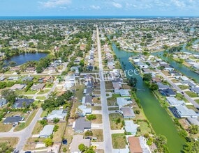 308-630 Briarwood Rd, Venice, FL - Aerial  map view