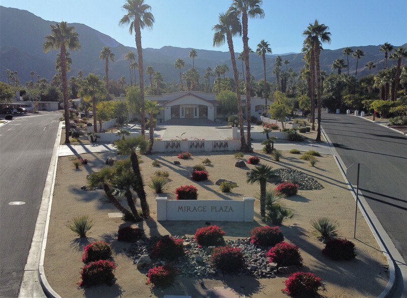 42525 Rancho Mirage Ln, Rancho Mirage, CA à vendre - Photo du bâtiment - Image 1 de 1