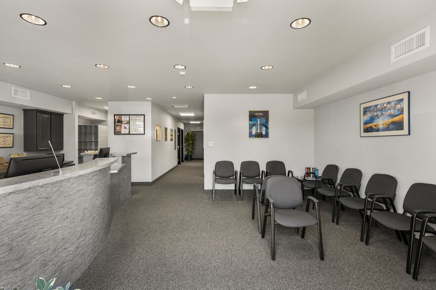 1761 W Romneya Dr, Anaheim, CA for lease - Building Photo - Image 2 of 20
