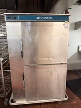 2360 W 1st St, Fort Myers, FL for lease Interior Photo- Image 1 of 15