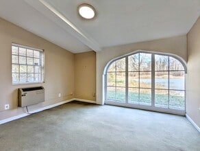 6319 Lower York Rd, New Hope, PA for lease Interior Photo- Image 1 of 10