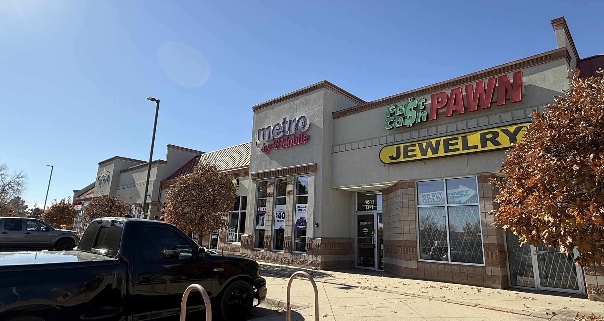 Peoria Street Plaza portfolio of 3 properties for sale on LoopNet.ca Building Photo- Image 1 of 17