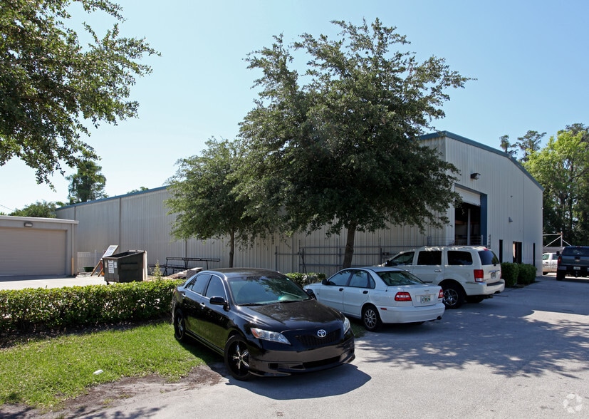 2227 Mercator Dr, Orlando, FL for sale - Building Photo - Image 2 of 2