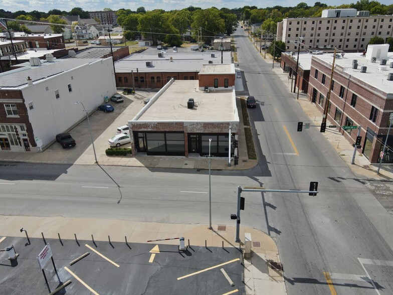 202 S Joplin Ave, Joplin, MO for lease - Building Photo - Image 3 of 14