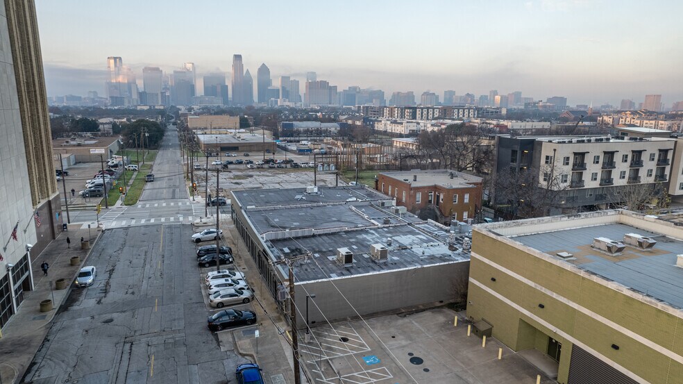 4101-4109 Bryan St, Dallas, TX à louer - Photo du bâtiment - Image 3 de 7