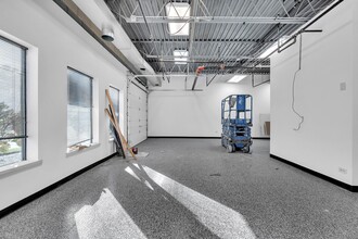 455 Kehoe Blvd, Carol Stream, IL à louer Photo intérieure- Image 2 de 3