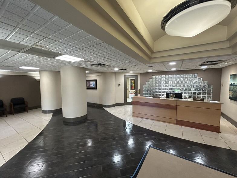 1133 S Utica Ave, Tulsa, OK for lease - Building Photo - Image 2 of 9