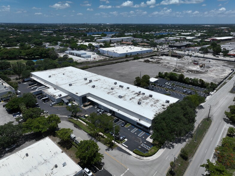 4250 N 29th Ave, Hollywood, FL for lease - Aerial - Image 3 of 3