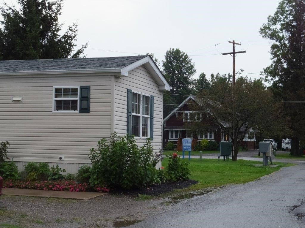 8704 Lake Rd, Barker, NY à vendre Photo du b timent- Image 1 de 1