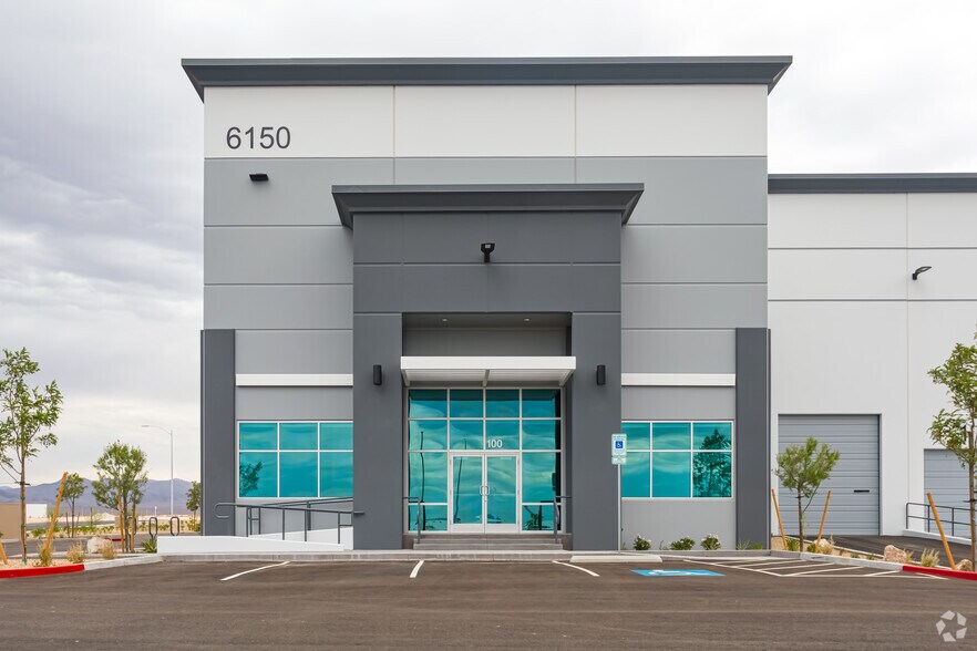 6150 E Tropical Pky, Las Vegas, NV for lease - Building Photo - Image 3 of 5