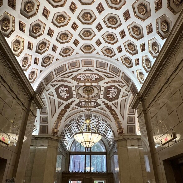 150 S Independence Mall W, Philadelphia, PA for lease - Interior Photo - Image 2 of 29