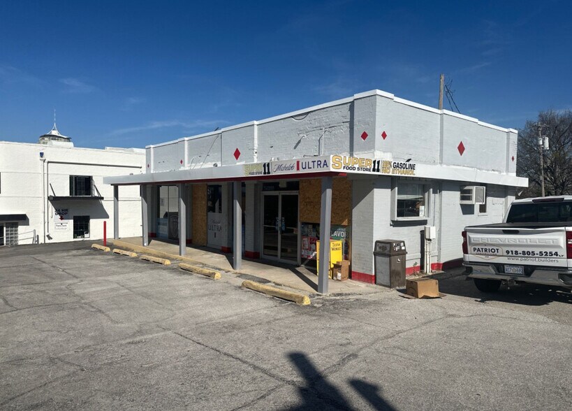 129 E 18th St, Tulsa, OK à louer - Photo du bâtiment - Image 3 de 11