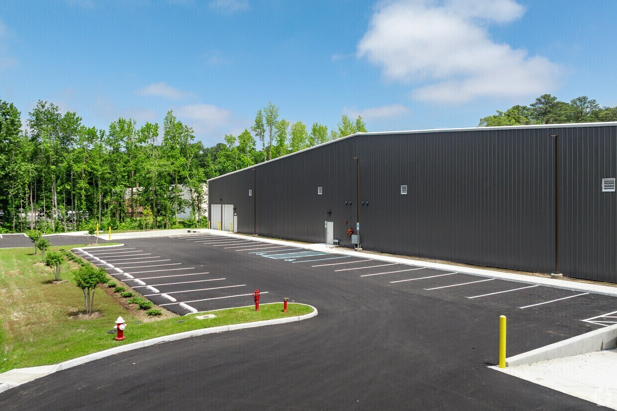 324 E St, Hampton, VA à vendre Photo principale- Image 1 de 15