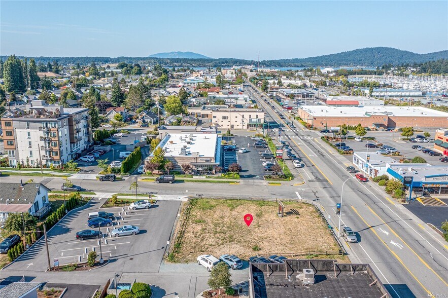 1808 Commercial Ave, Anacortes, WA à vendre - Aérien - Image 3 de 6