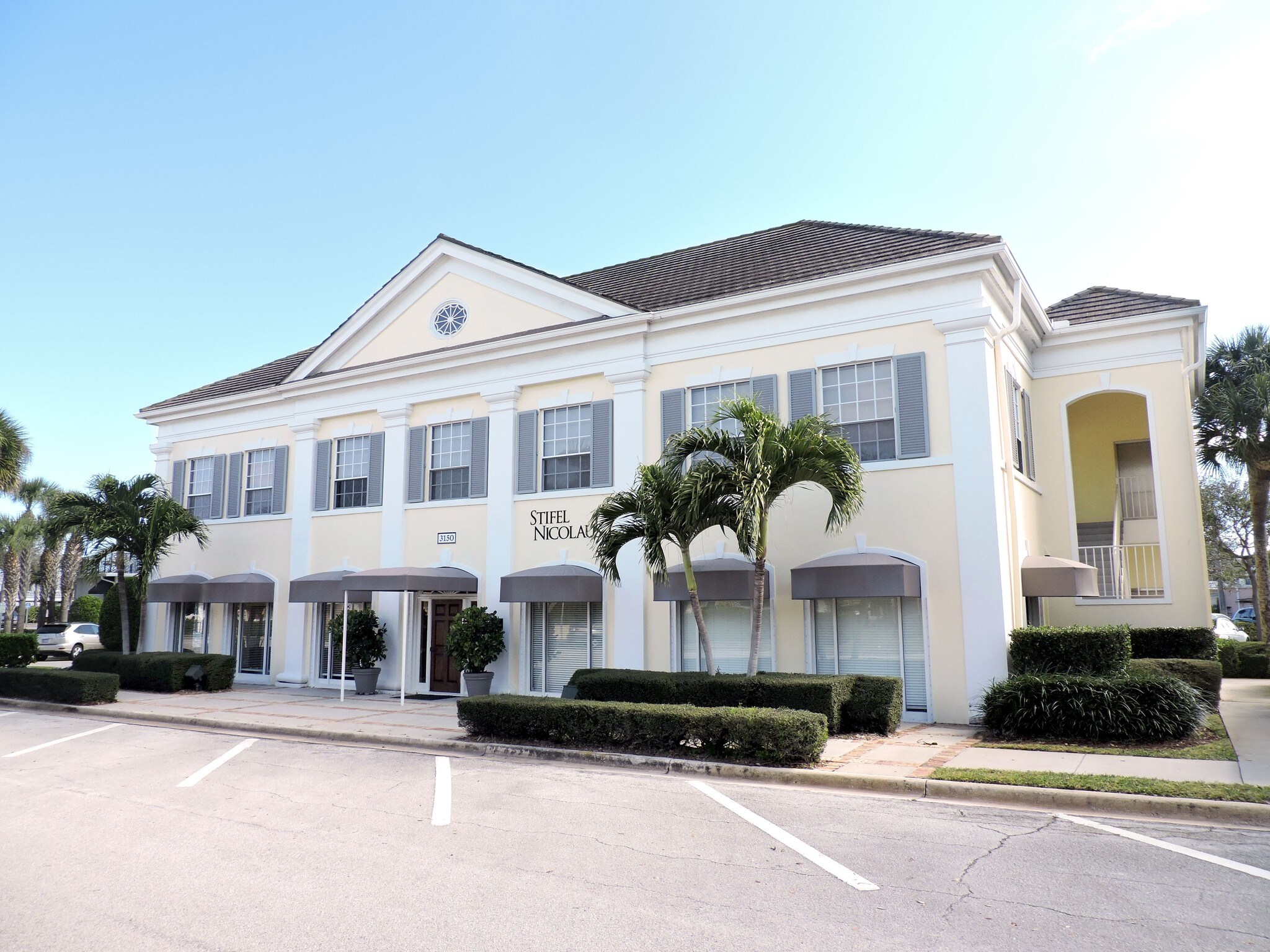 3150 Cardinal Dr, Vero Beach, FL for sale Primary Photo- Image 1 of 1