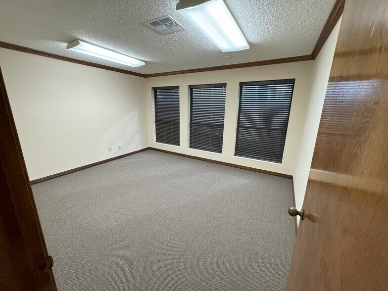 1617 Greenbriar Pl, Oklahoma City, OK à louer - Photo intérieure - Image 3 de 6