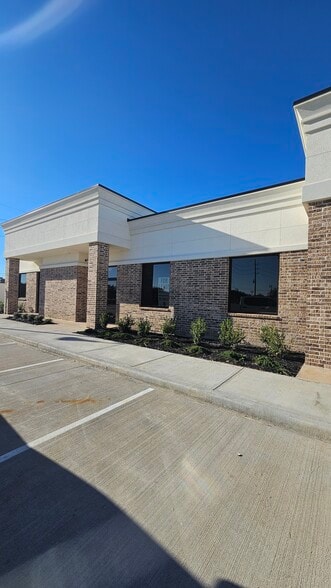 6110 Sienna Ranch Rd, Missouri City, TX for lease - Primary Photo - Image 2 of 9