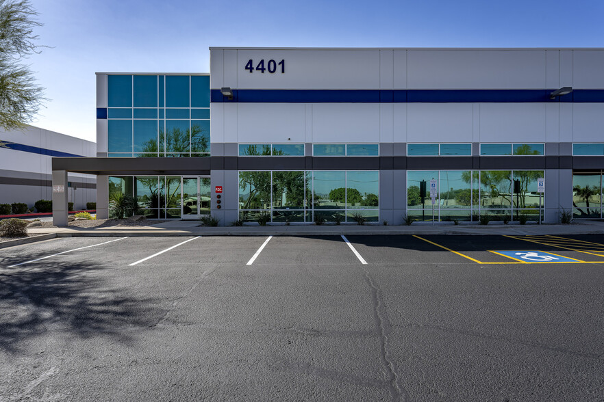 4401 E Baseline Rd, Phoenix, AZ for lease - Building Photo - Image 2 of 7