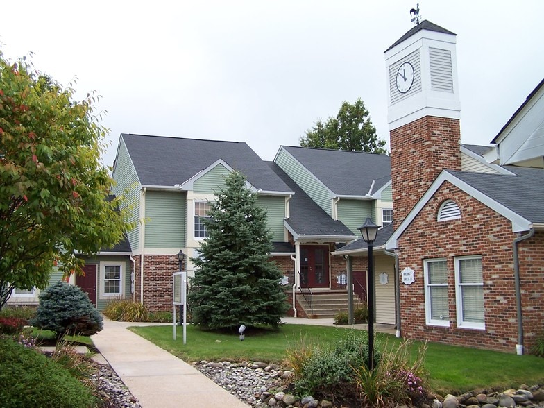 4466 Darrow Rd, Stow, OH à vendre - Photo du bâtiment - Image 2 de 27