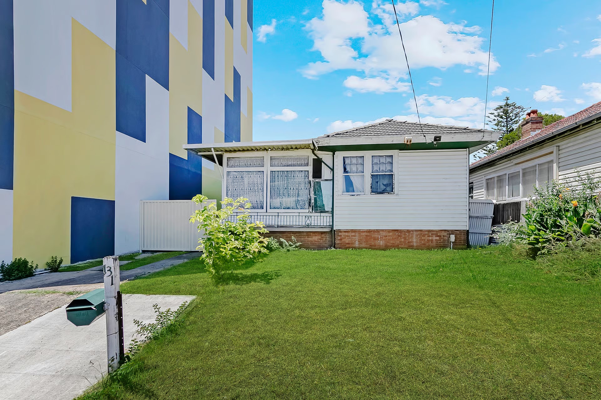 131 Great Western Hwy, Mays Hill for sale Primary Photo- Image 1 of 4