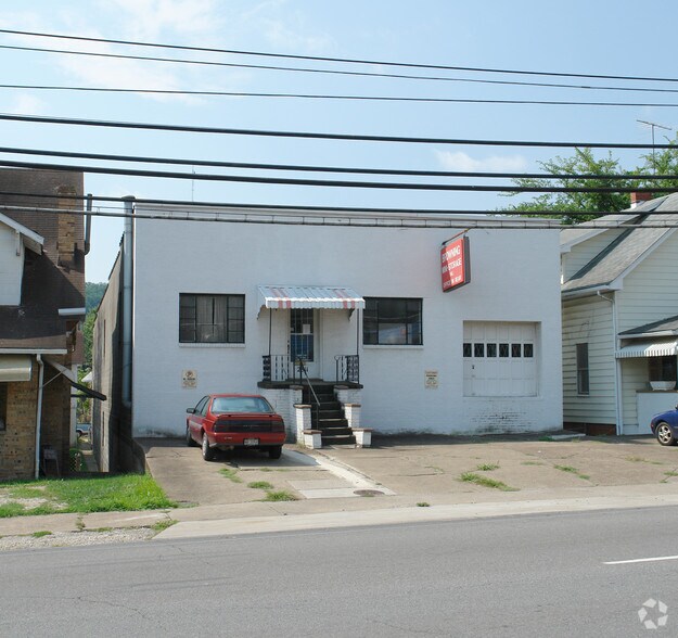 2811 3rd Ave, Huntington, WV à vendre - Photo du bâtiment - Image 3 de 6
