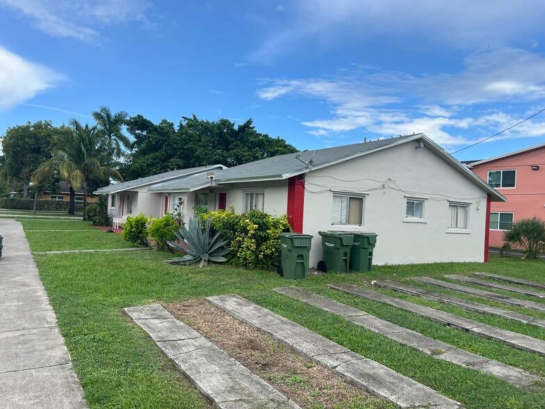 1207 NE 1st Ave, Homestead, FL for sale - Building Photo - Image 2 of 10