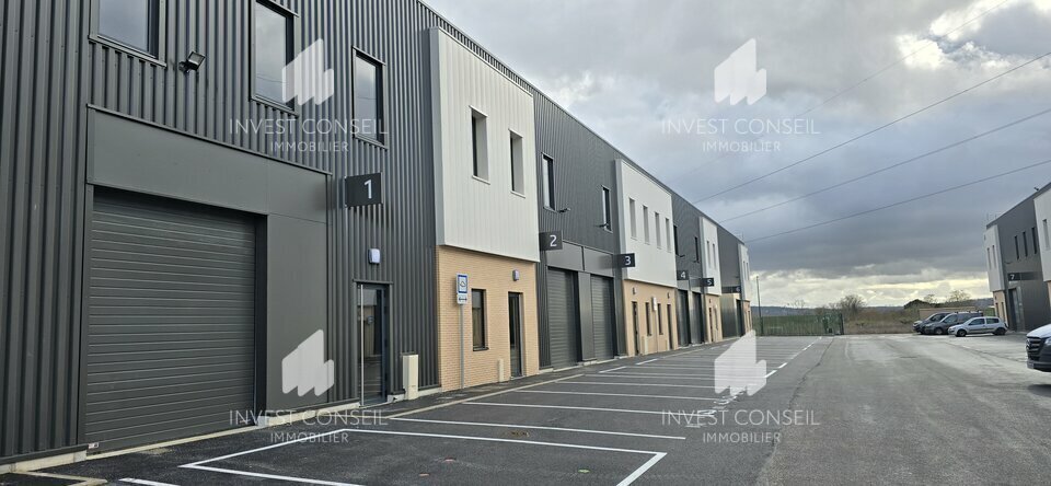 9 Rue Marguerite Aumerle, Persan à vendre Photo du bâtiment- Image 1 de 7