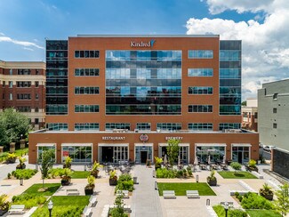 Plus de détails pour 658 S 4th St, Louisville, KY - Commerce de détail à louer