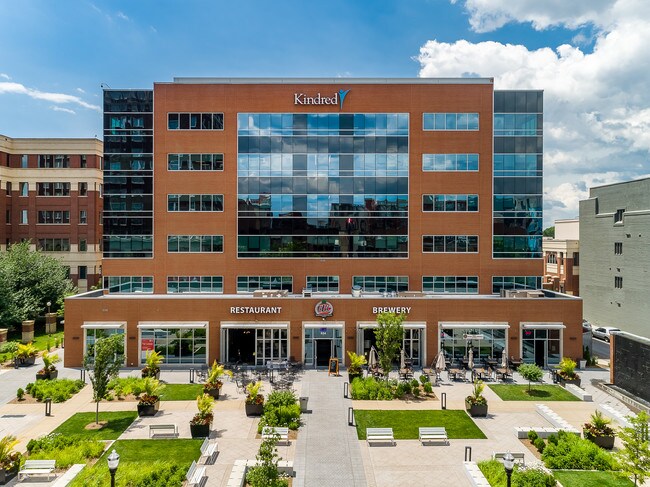 Plus de détails pour 658 S 4th St, Louisville, KY - Commerce de détail à louer