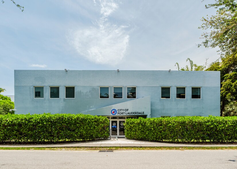 521 NE 4th Ave, Fort Lauderdale, FL for sale - Building Photo - Image 2 of 11