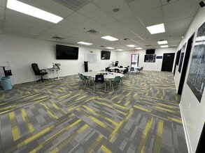 500 Flower Mound Rd, Flower Mound, TX à louer Photo intérieure- Image 1 de 15