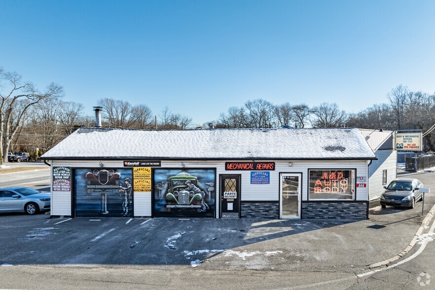 2448 Montauk Hwy, Brookhaven, NY à vendre - Photo du bâtiment - Image 3 de 4