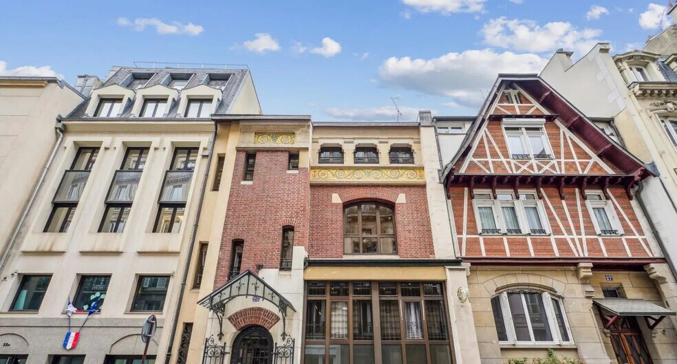 25 Rue Guillaume Tell, Paris for lease - Building Photo - Image 1 of 9