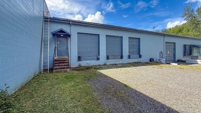 5130 Park Av, Terrace, BC for sale Interior Photo- Image 1 of 15