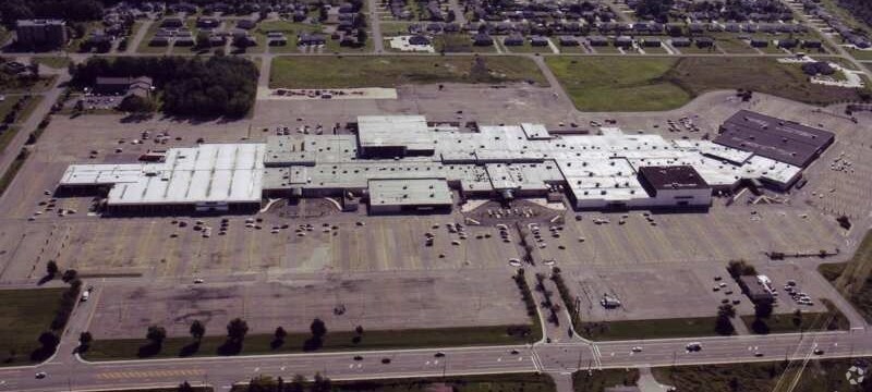 6929 Williams Rd, Niagara Falls, NY à louer - Photo du bâtiment - Image 2 de 18