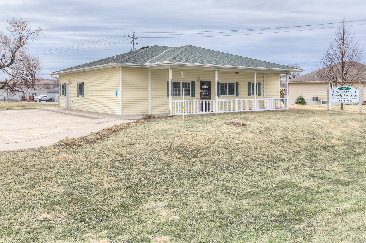 401 Highway St, Underwood, IA à vendre Photo du bâtiment- Image 1 de 1