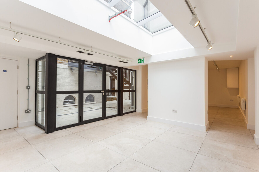 518-522 Wandsworth Rd, London for lease - Interior Photo - Image 2 of 7