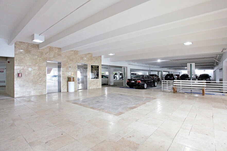4101 NW 3rd Ct, Plantation, FL à louer - Photo intérieure - Image 2 de 12