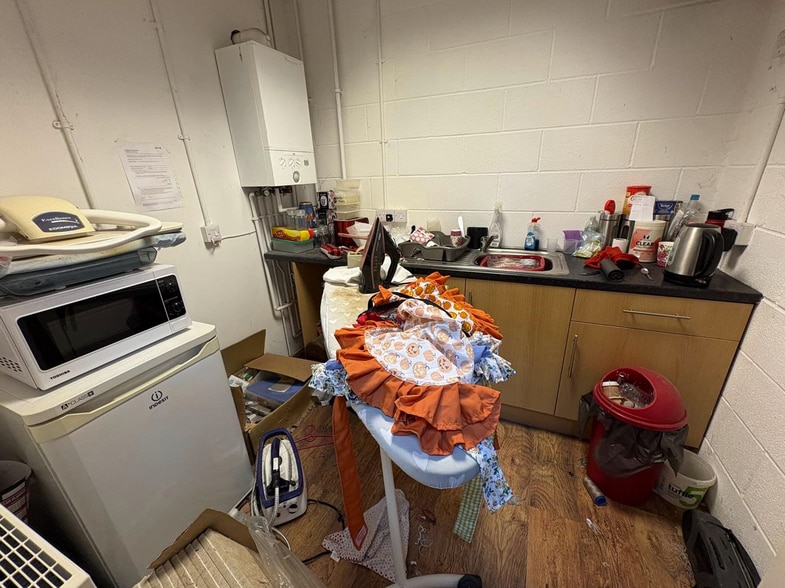 Victoria Rd, Skegness for lease - Interior Photo - Image 2 of 6