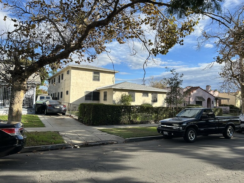 2942 Edgehill Dr, Los Angeles, CA for sale - Primary Photo - Image 1 of 6