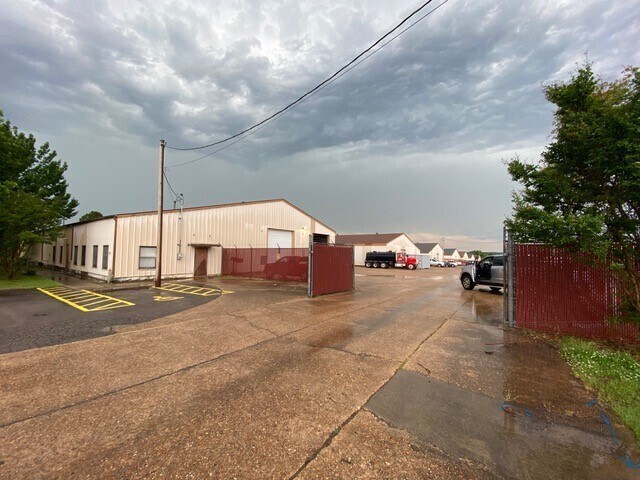 9701 Black Bear Trl, Fort Smith, AR à louer - Photo du bâtiment - Image 2 de 4