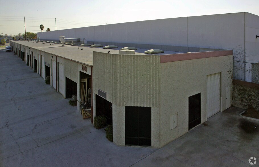 2911 Miraloma Ave, Anaheim, CA à louer - Photo du bâtiment - Image 2 de 14