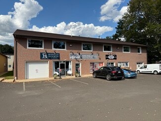 Plus de détails pour 36 Richboro Rd, Newtown, PA - Bureau à louer